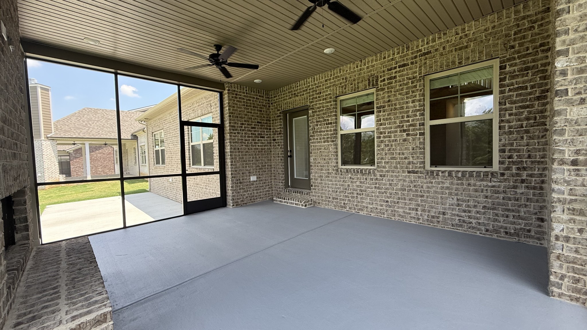 835 Stovers Glen