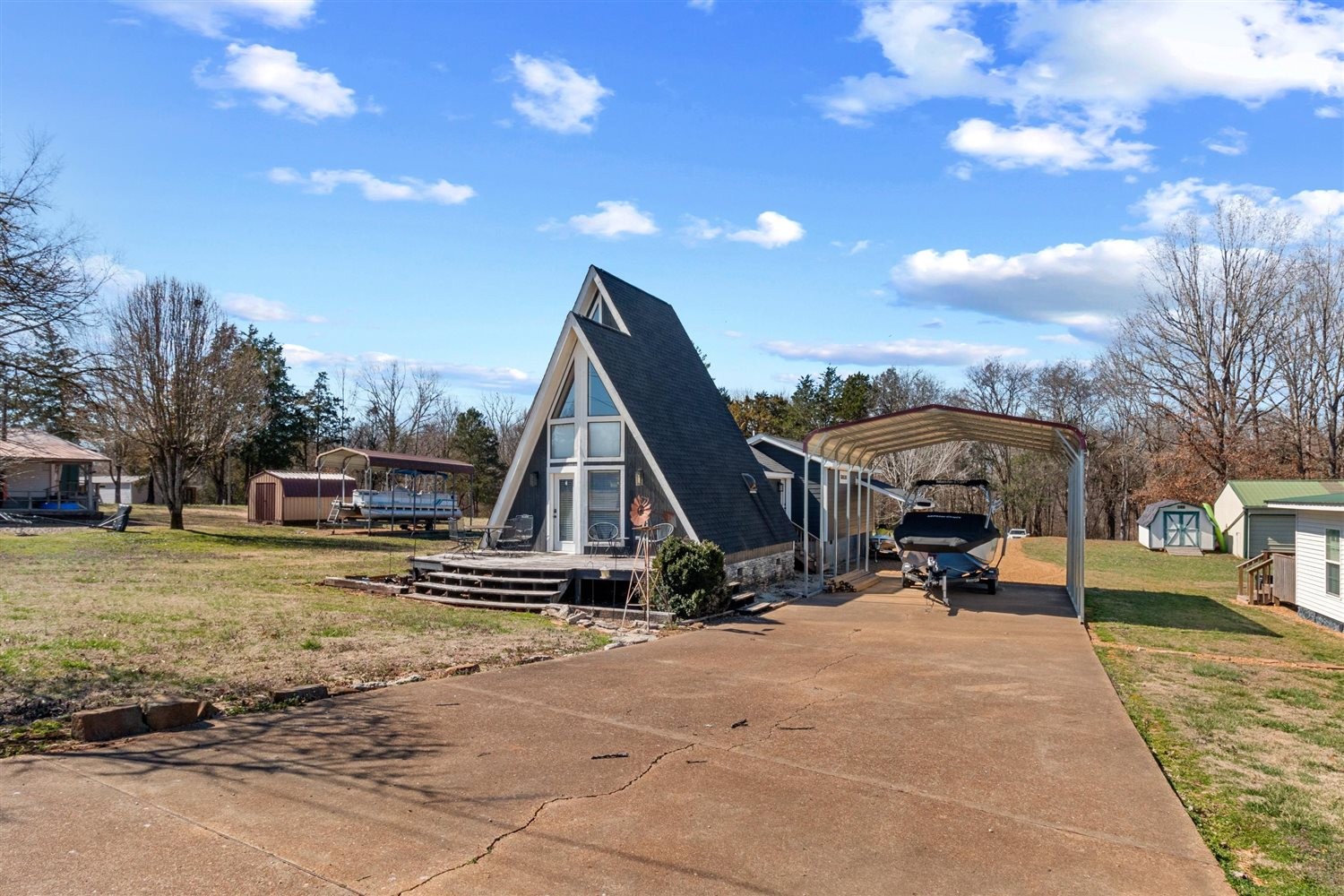 632 Cypress Creek Marina Rd