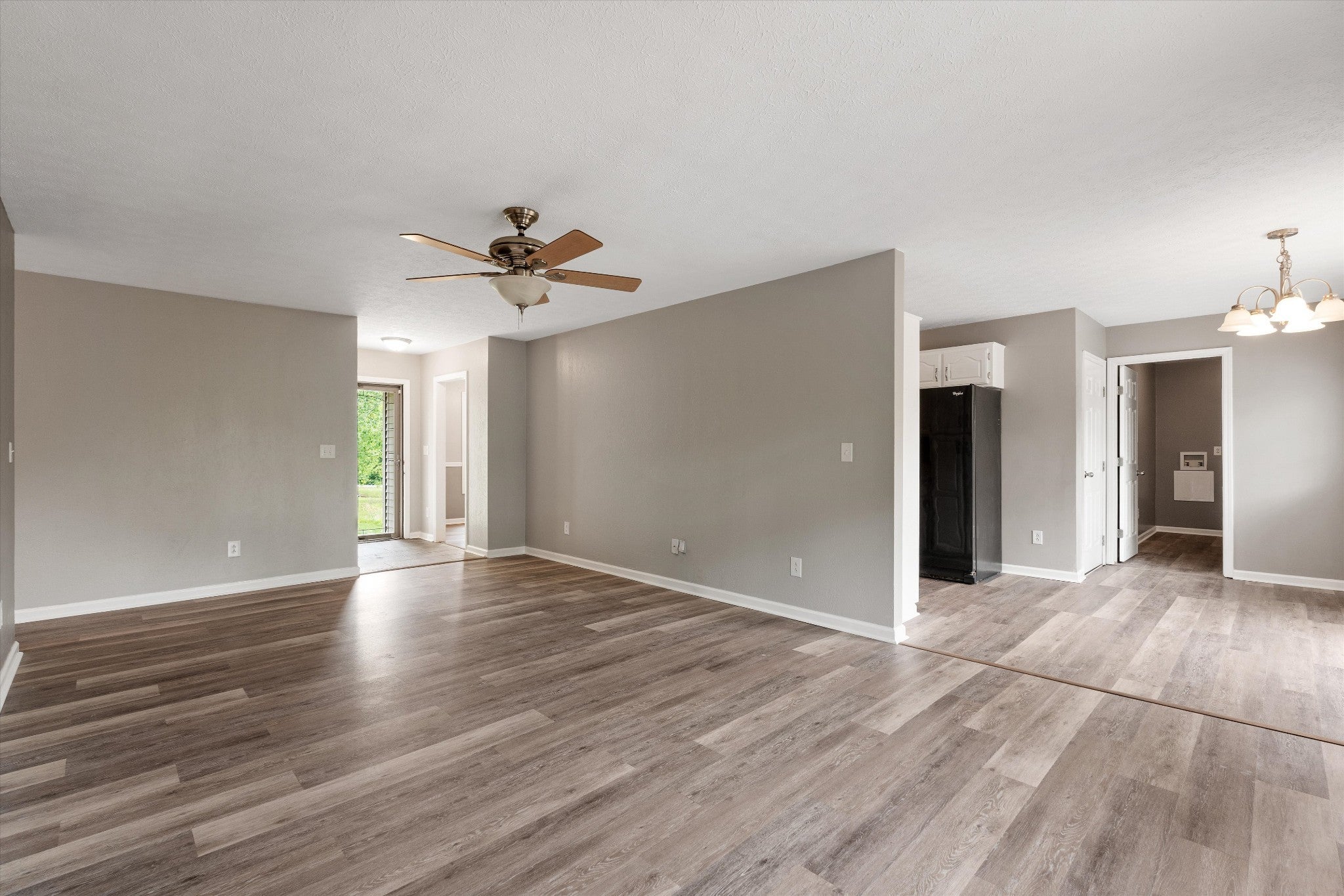 78 Angela Ln