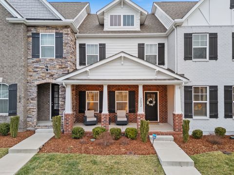 202 Grandstand Blvd Gallatin TN 37066