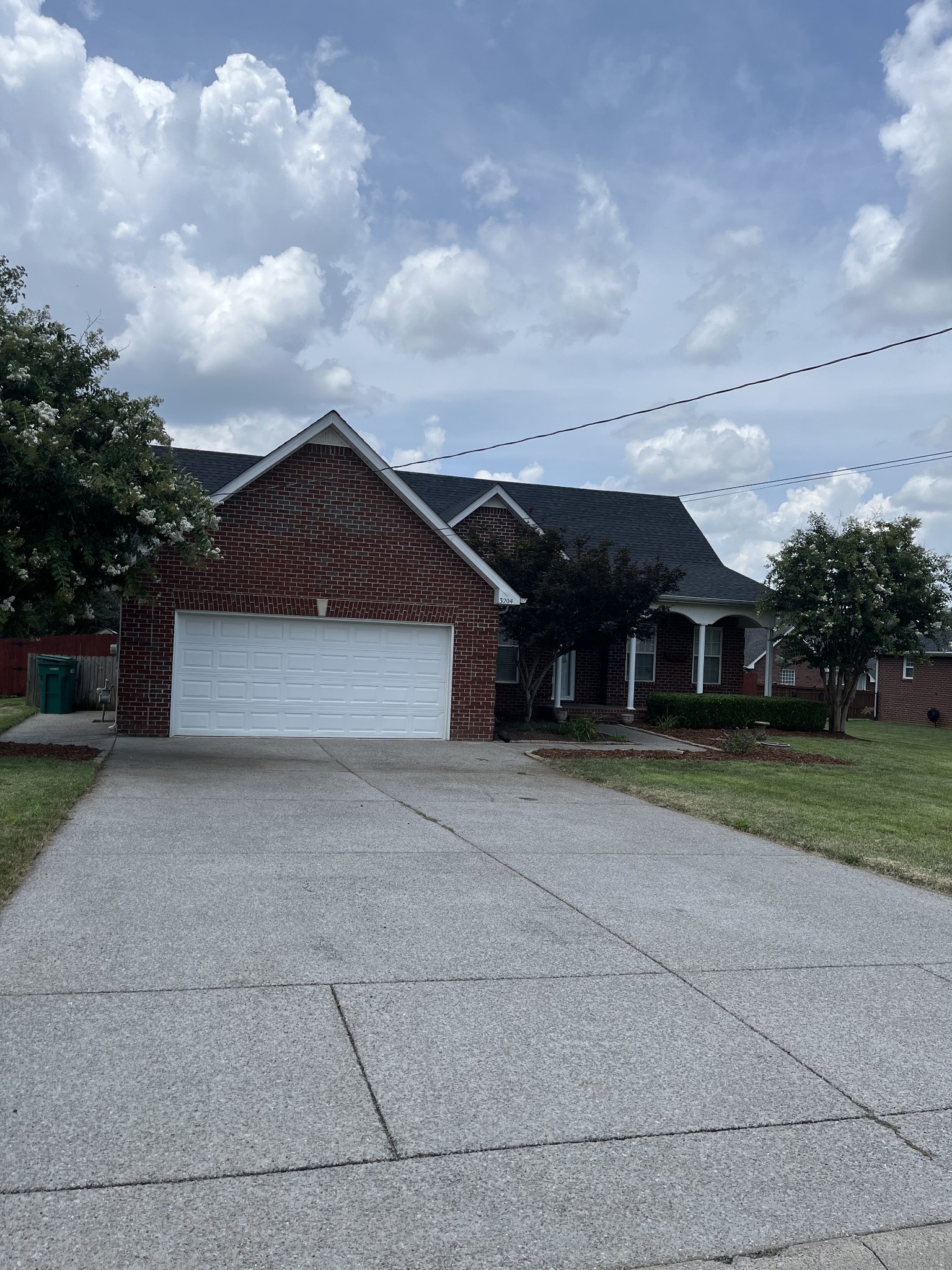 3204 Abbotts Ln