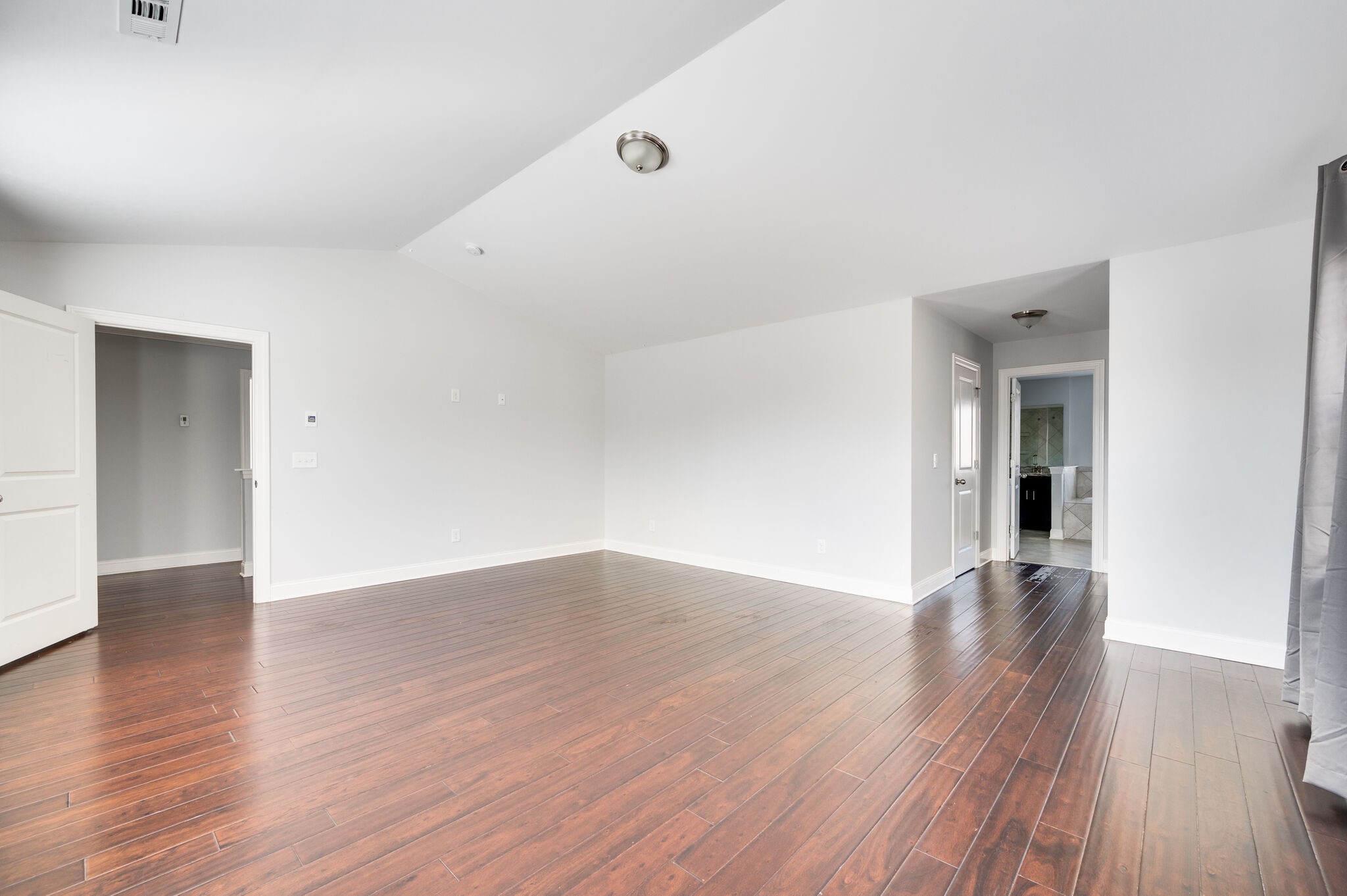 Antioch, Tennessee 37013, United States, 5 Bedrooms Bedrooms, ,4 BathroomsBathrooms,Residential,Active,87777