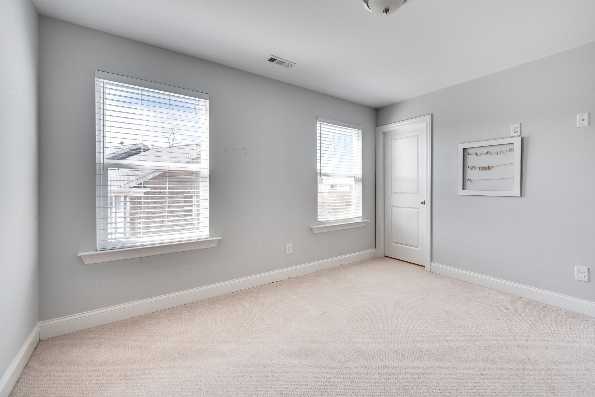 Antioch, Tennessee 37013, United States, 5 Bedrooms Bedrooms, ,4 BathroomsBathrooms,Residential,Active,87777