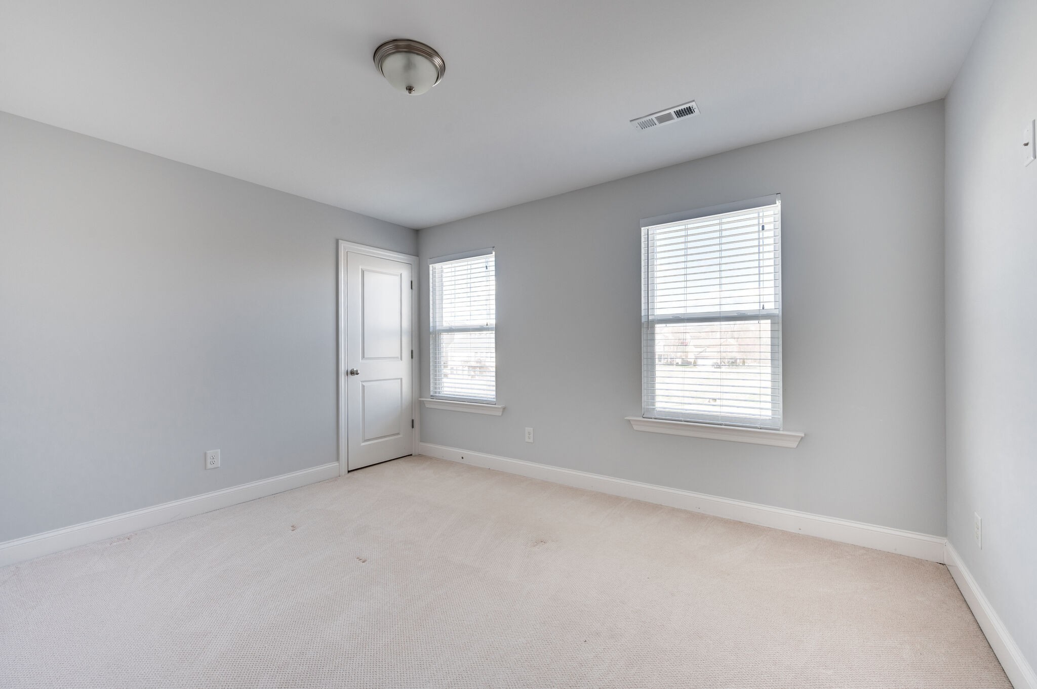 Antioch, Tennessee 37013, United States, 5 Bedrooms Bedrooms, ,4 BathroomsBathrooms,Residential,Active,87777