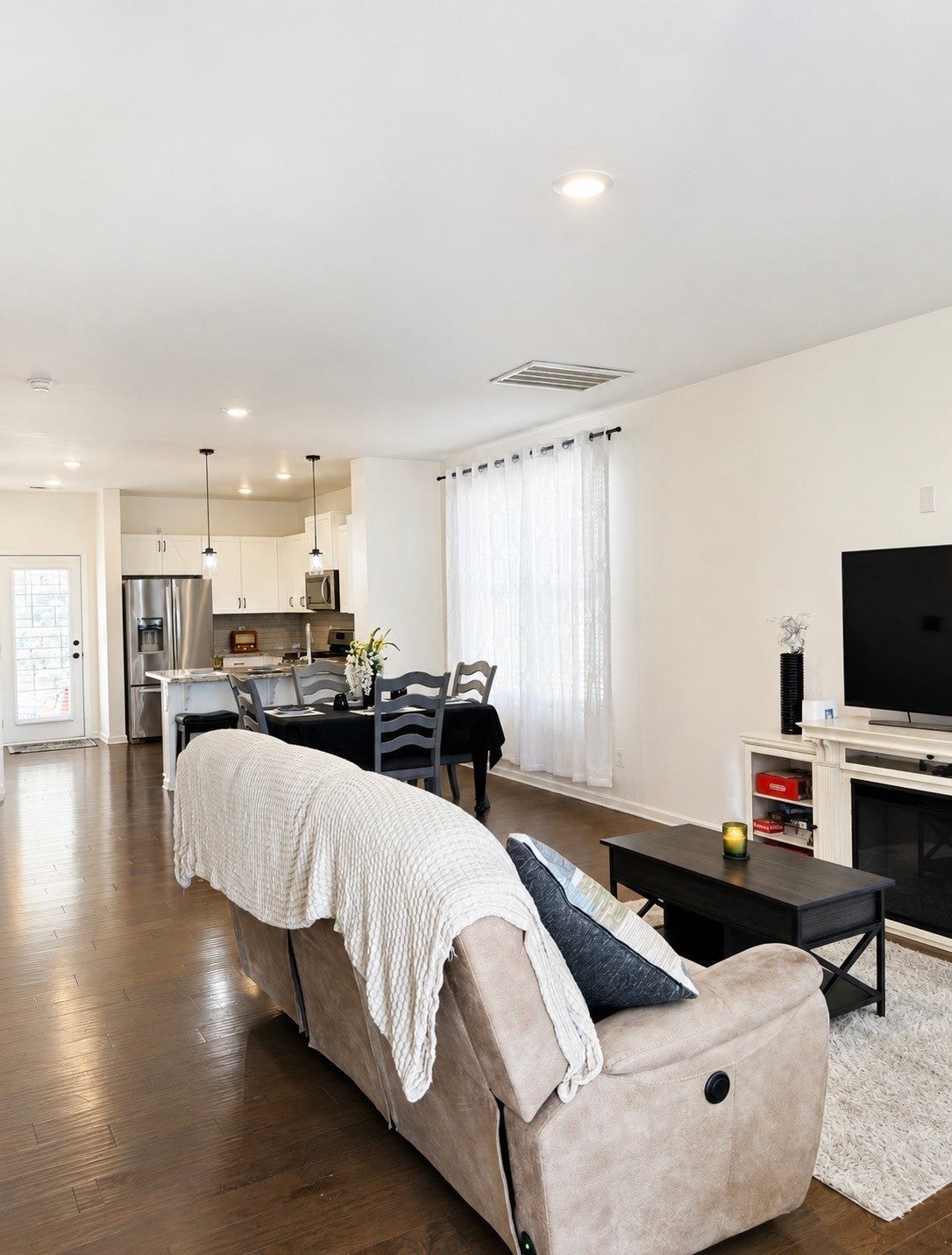 1007 Alderwood Cir