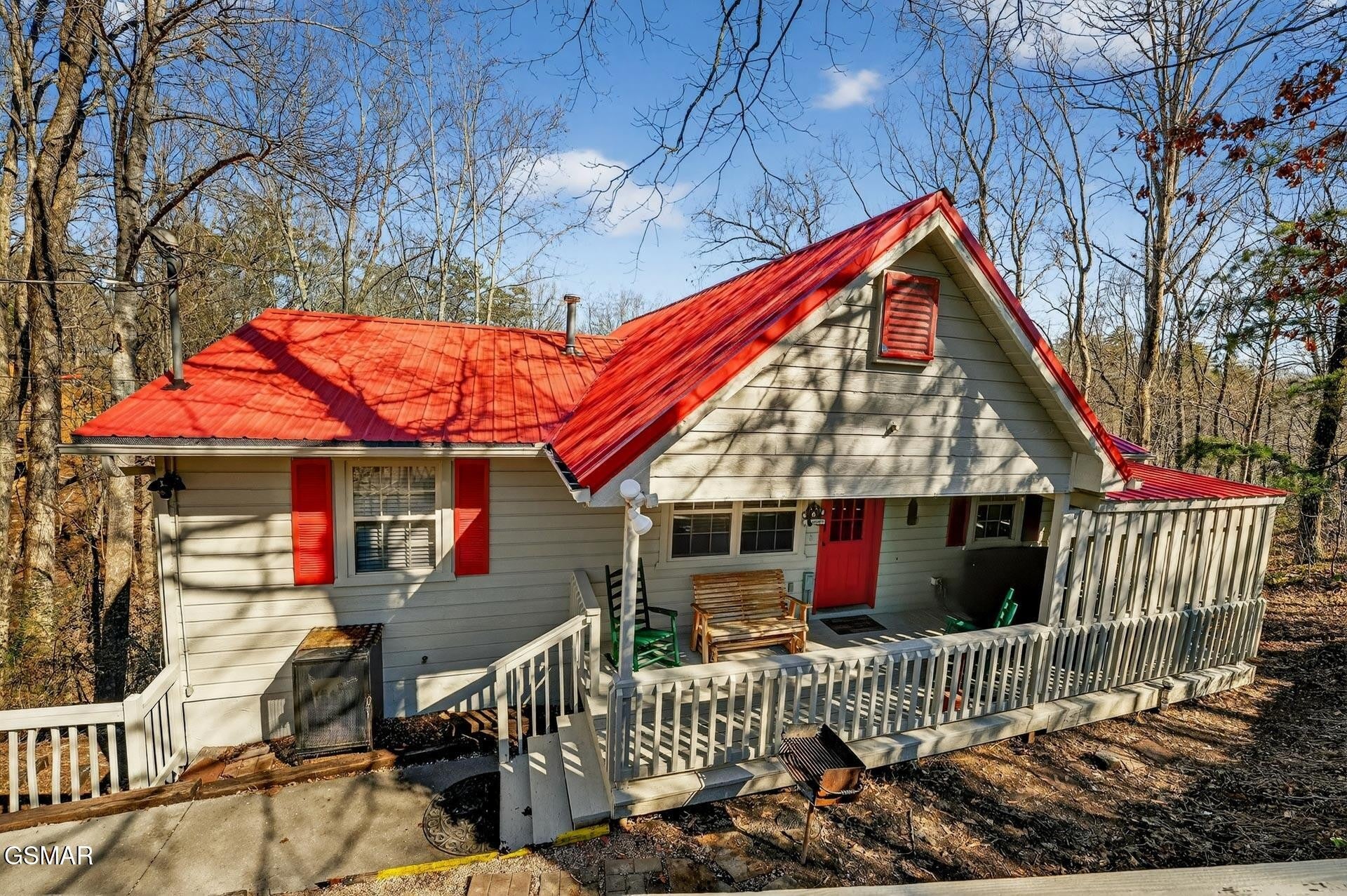 623 Country Oaks Drive