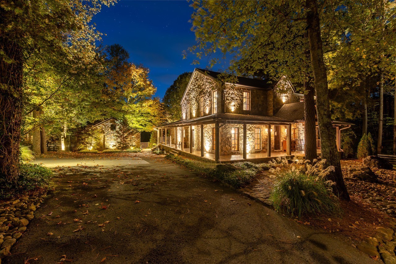 5551 Parker Branch Rd