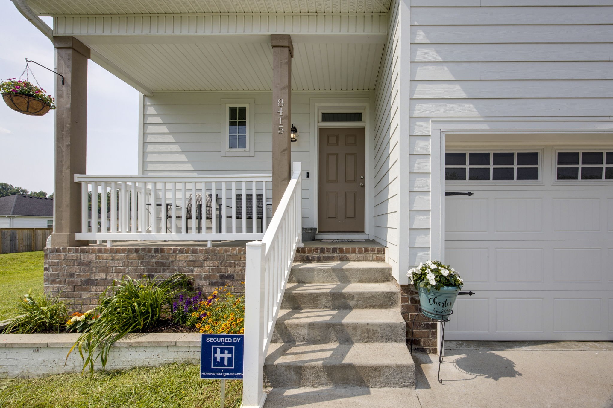 8415 Highway 25 E