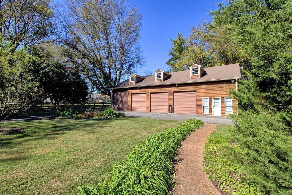 602 Edenburg Dr