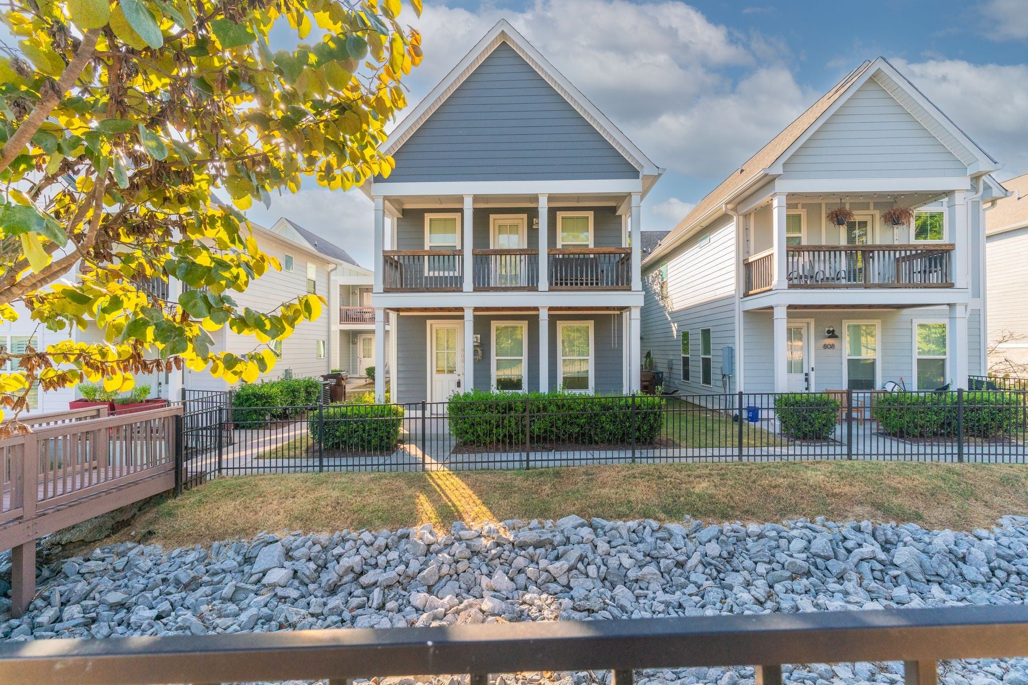2.0-bed rental at 802 Briar Cir