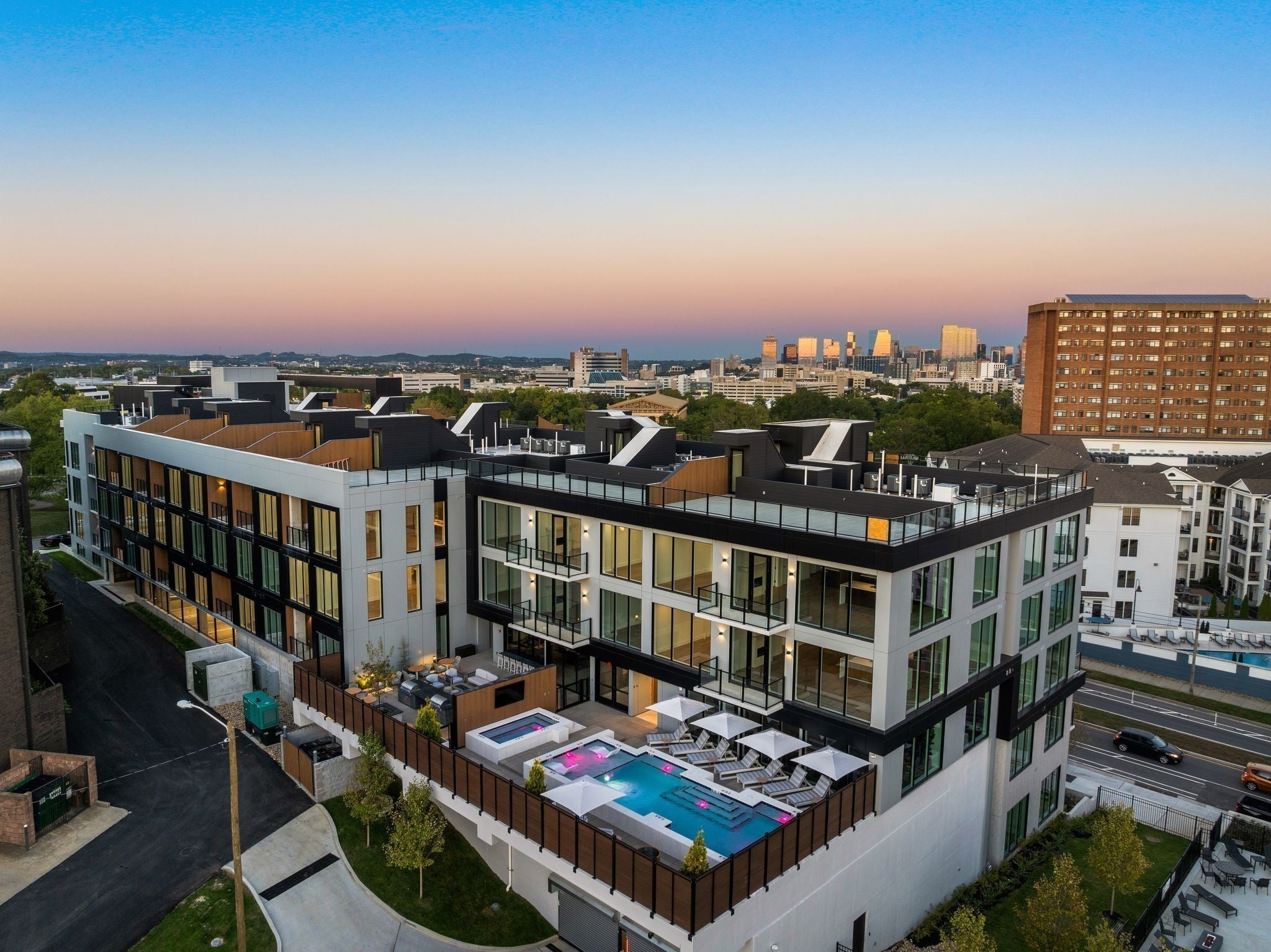 2-bed listing at 321 31st Ave N B6a1, Nashville