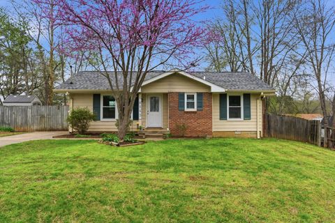 8143 Bonnafair Dr Hermitage TN 37076