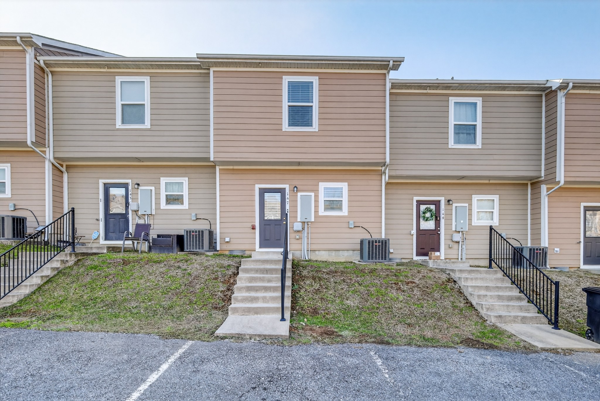 Photo 1 of 25 — 147 Ofner Dr, La Vergne, TN 37086