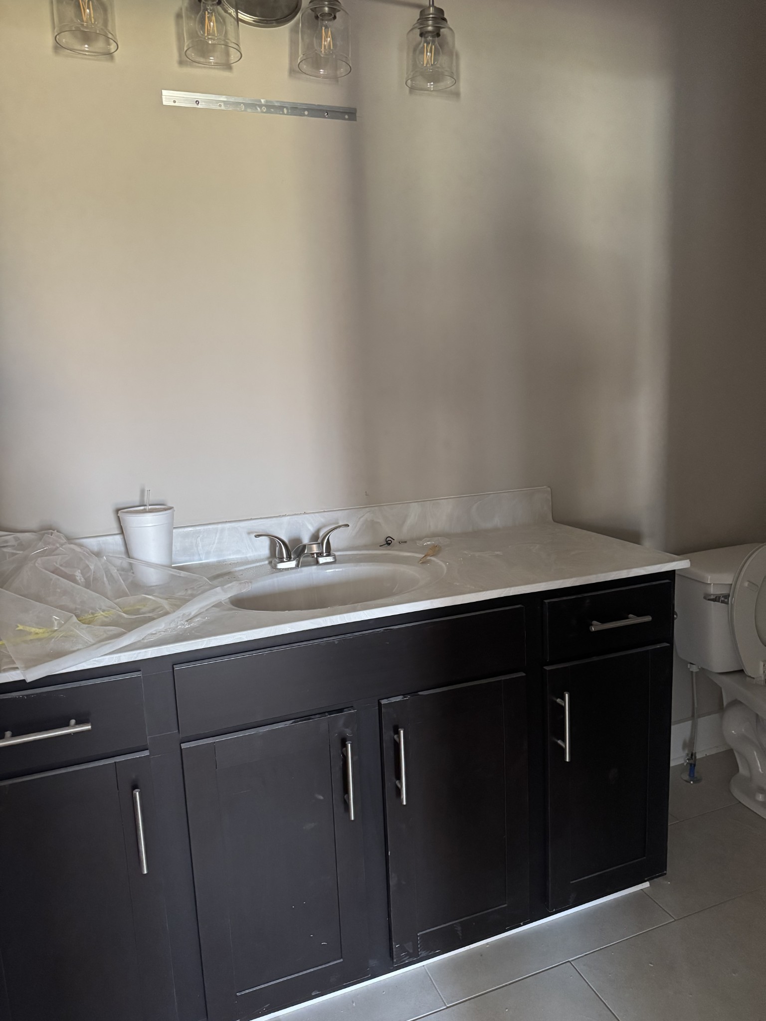 Clarksville, Tennessee 37040, United States, 3 Bedrooms Bedrooms, ,3 BathroomsBathrooms,Residential,Active,108524