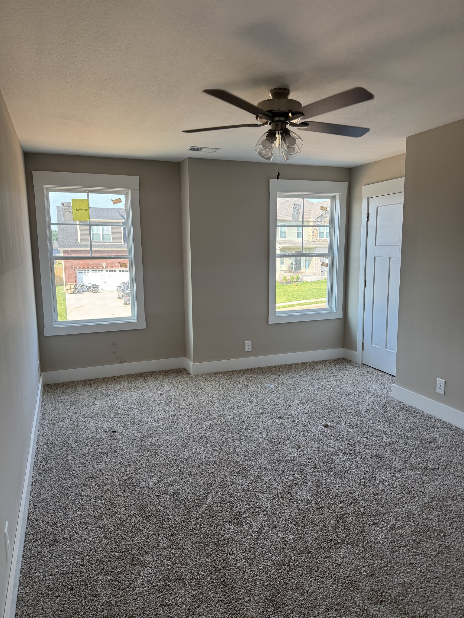 Clarksville, Tennessee 37040, United States, 3 Bedrooms Bedrooms, ,3 BathroomsBathrooms,Residential,Active,108524