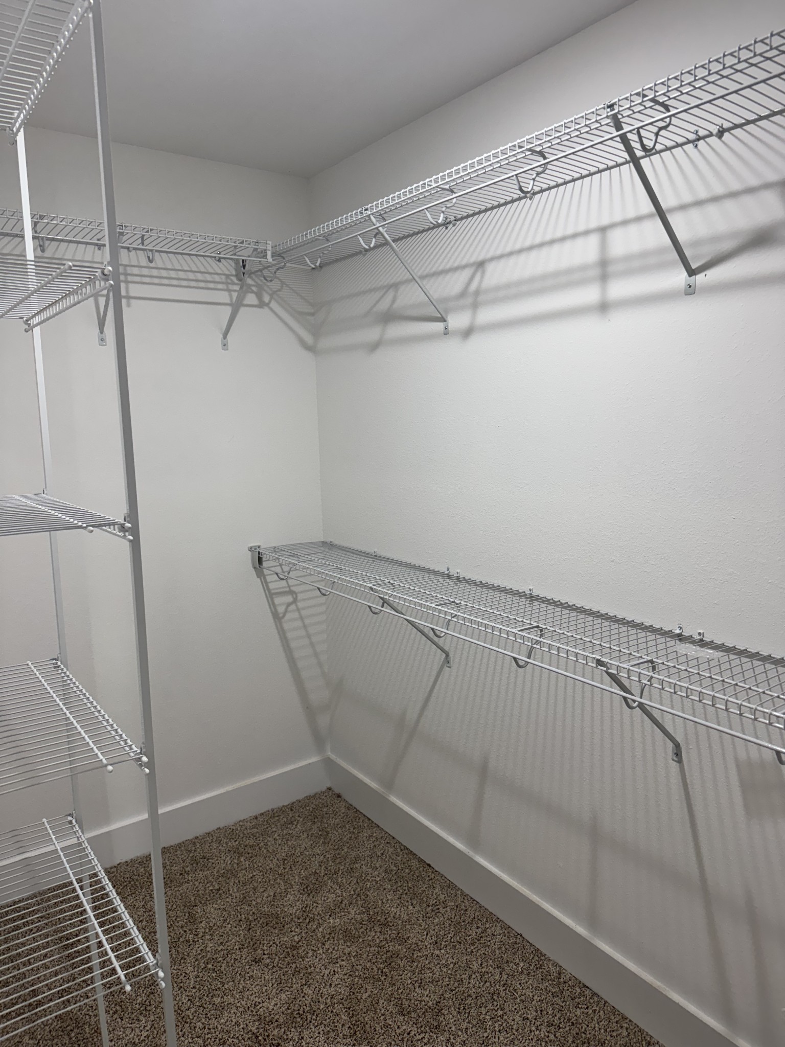 Clarksville, Tennessee 37040, United States, 3 Bedrooms Bedrooms, ,3 BathroomsBathrooms,Residential,Active,108524