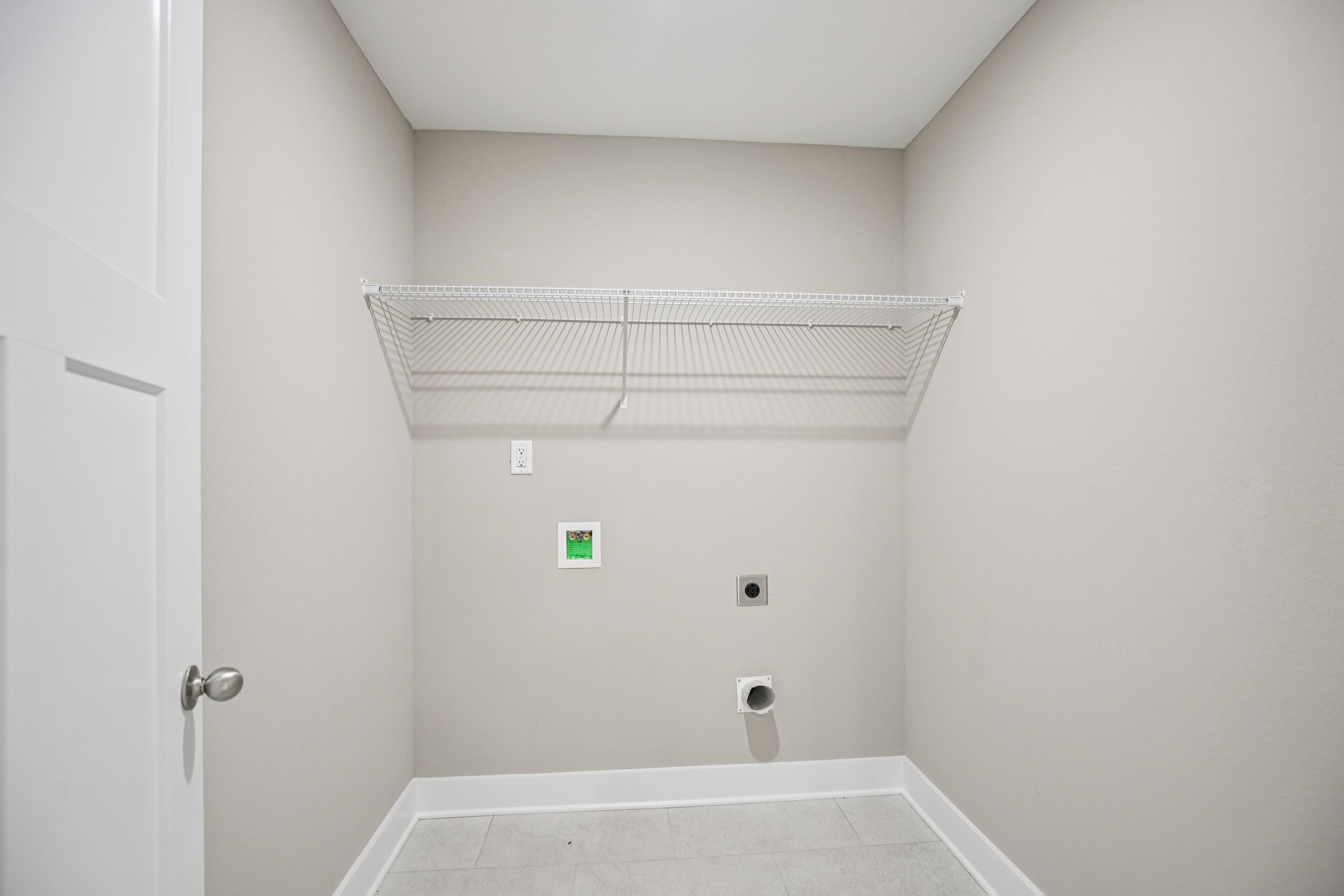 Clarksville, Tennessee 37040, United States, 3 Bedrooms Bedrooms, ,3 BathroomsBathrooms,Residential,Active,108524