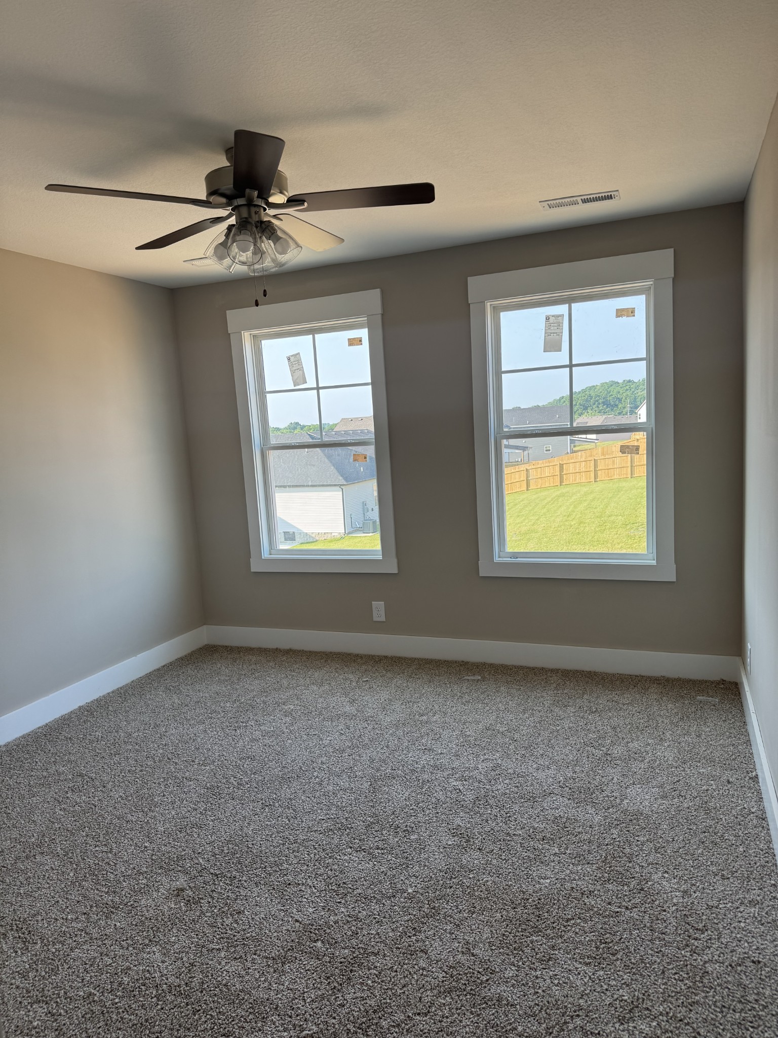 Clarksville, Tennessee 37040, United States, 3 Bedrooms Bedrooms, ,3 BathroomsBathrooms,Residential,Active,108524