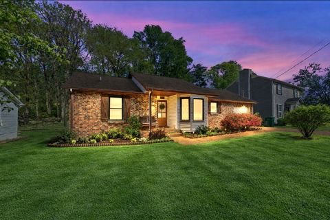 Photo of 3048 Reelfoot Dr, Nashville, TN 37214 (MLS # 3173448)