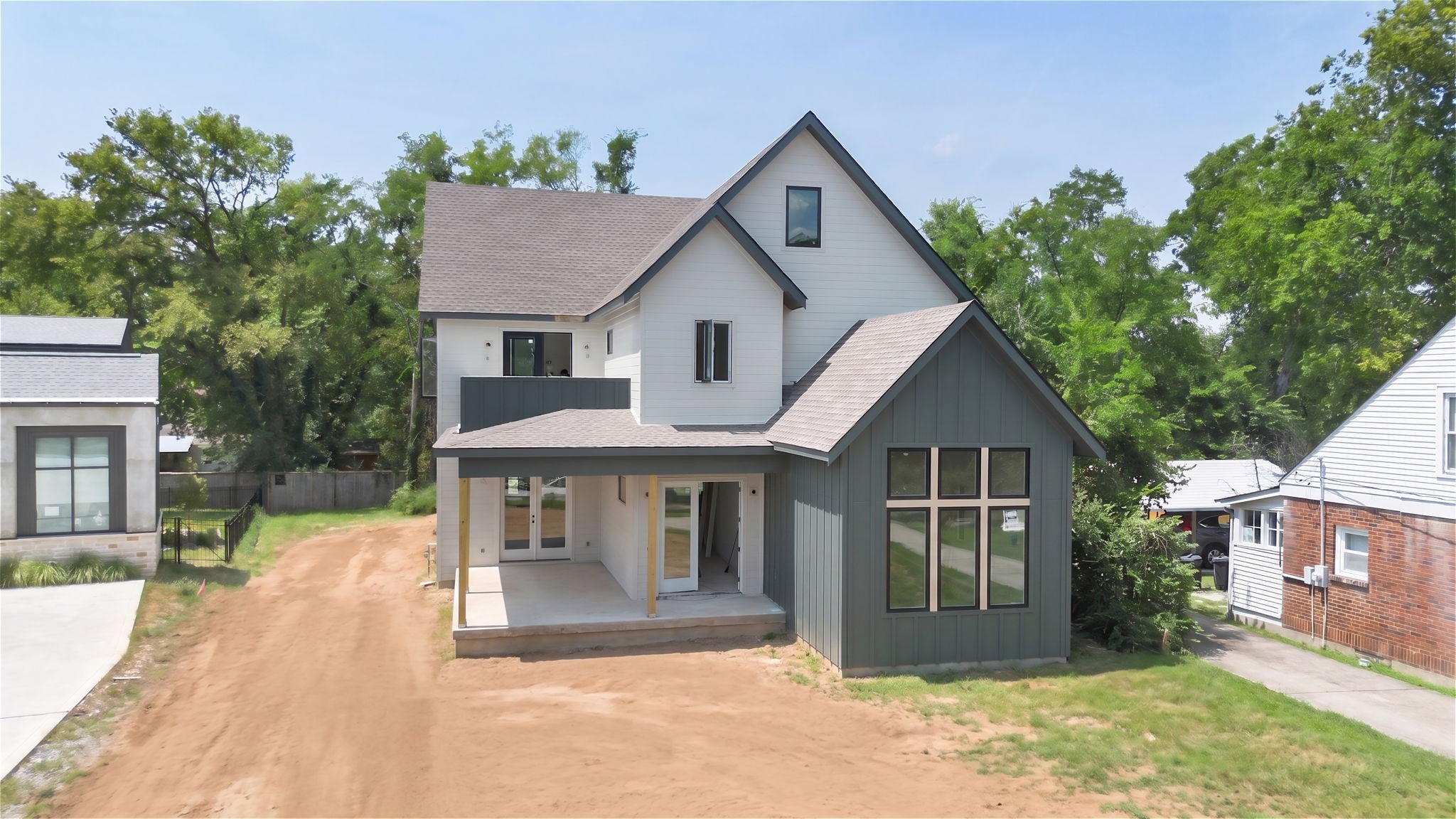 2310 Riverside Dr