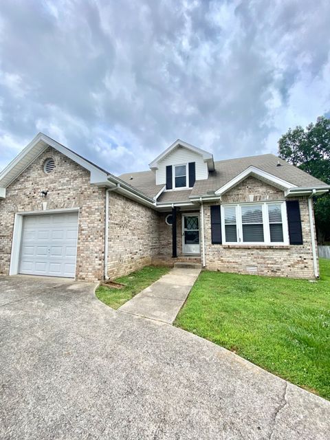 1316 Sun Valley Rd Clarksville TN 37040