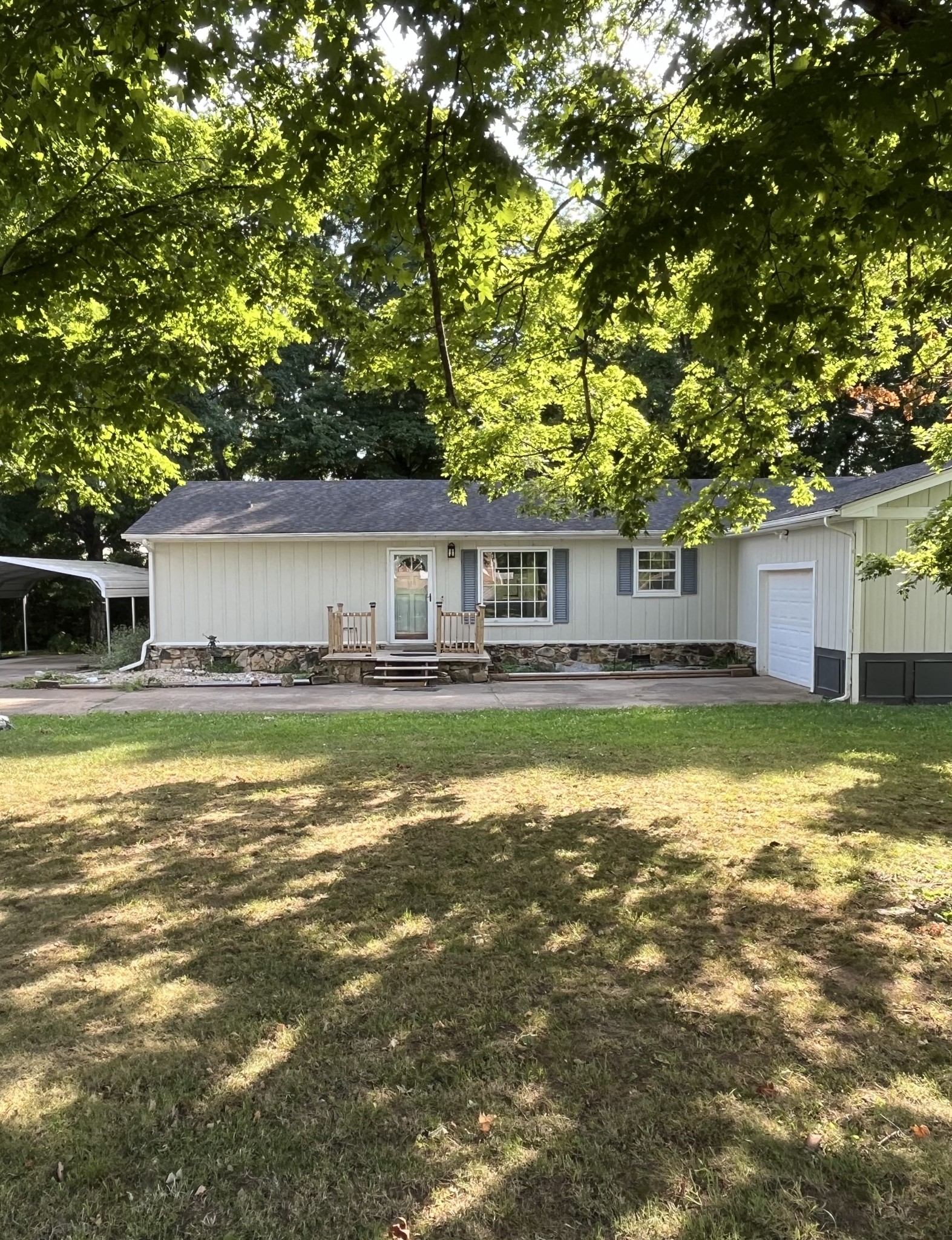 View Lawrenceburg, TN 38464 house