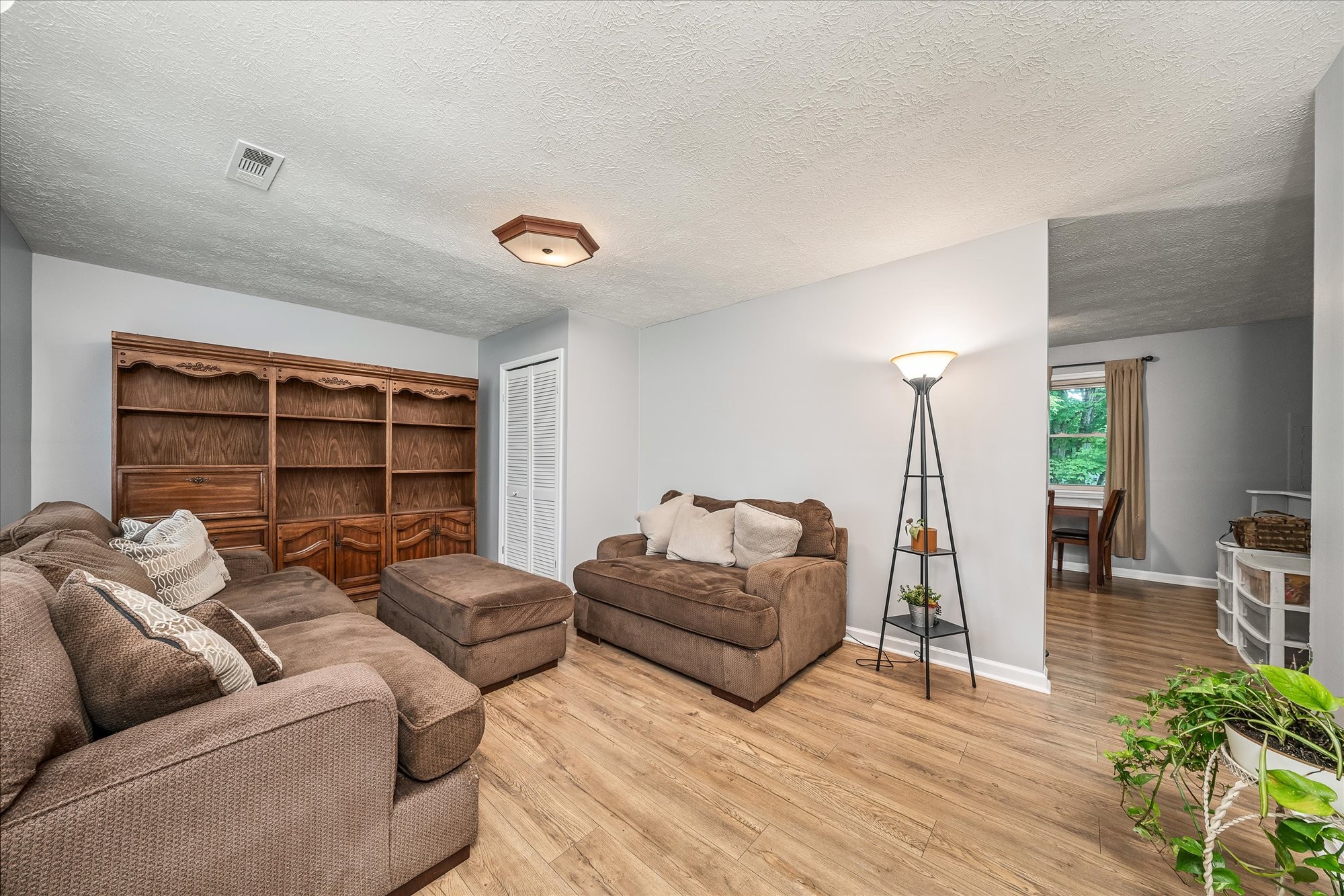 411 Phipps Rd