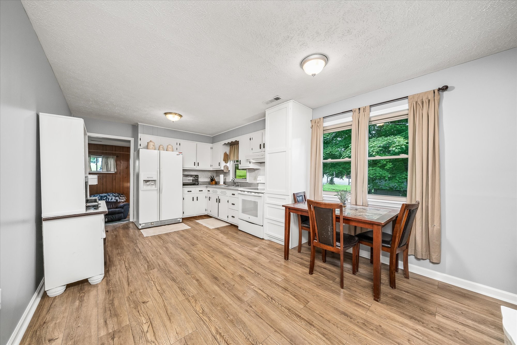 411 Phipps Rd