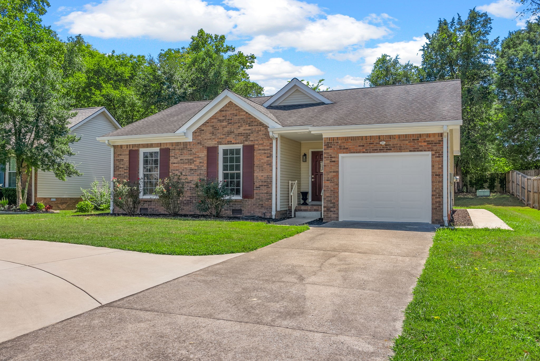 2282 Ermine Dr