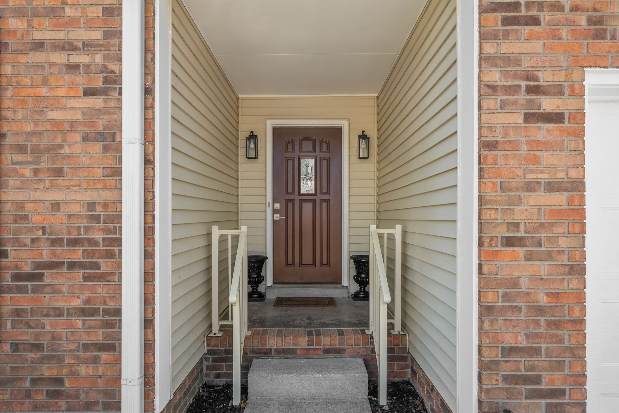 2282 Ermine Dr