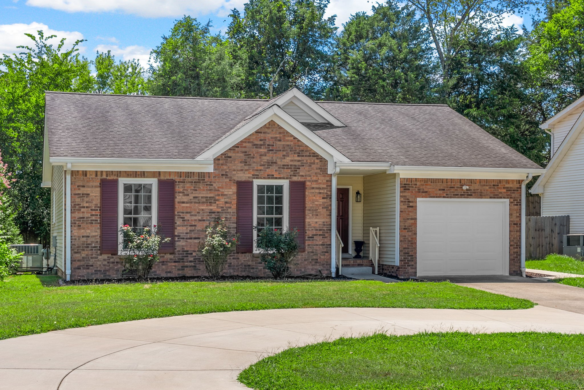 2282 Ermine Dr