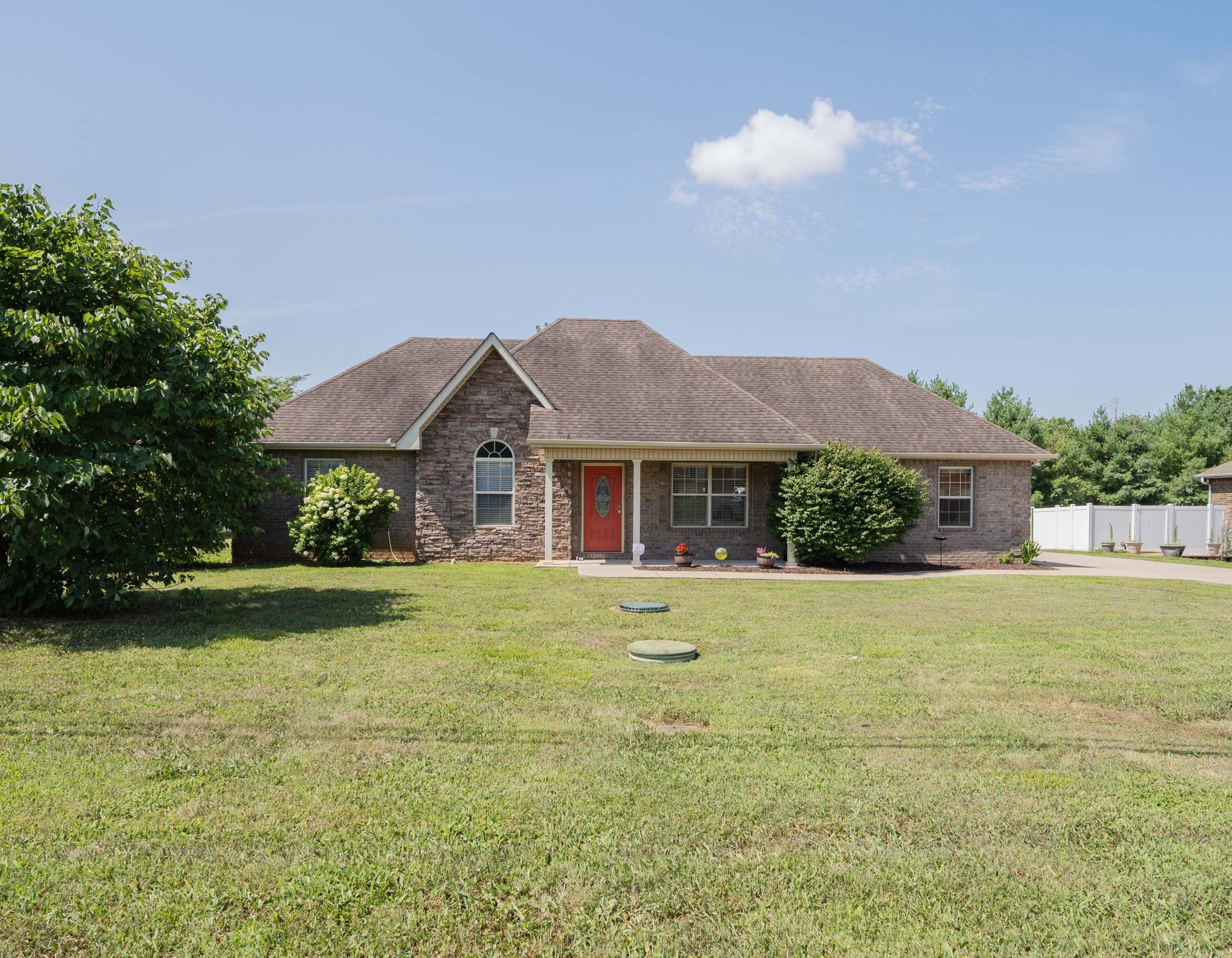 1125 Cascade Falls Dr