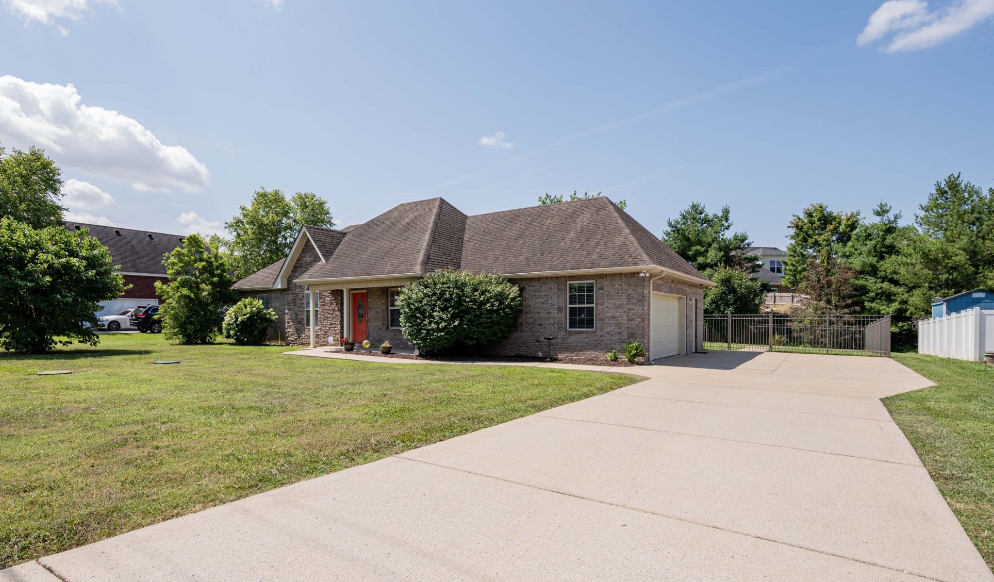 1125 Cascade Falls Dr