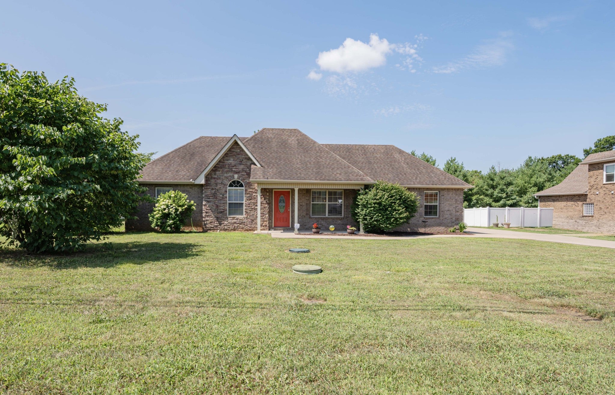 1125 Cascade Falls Dr