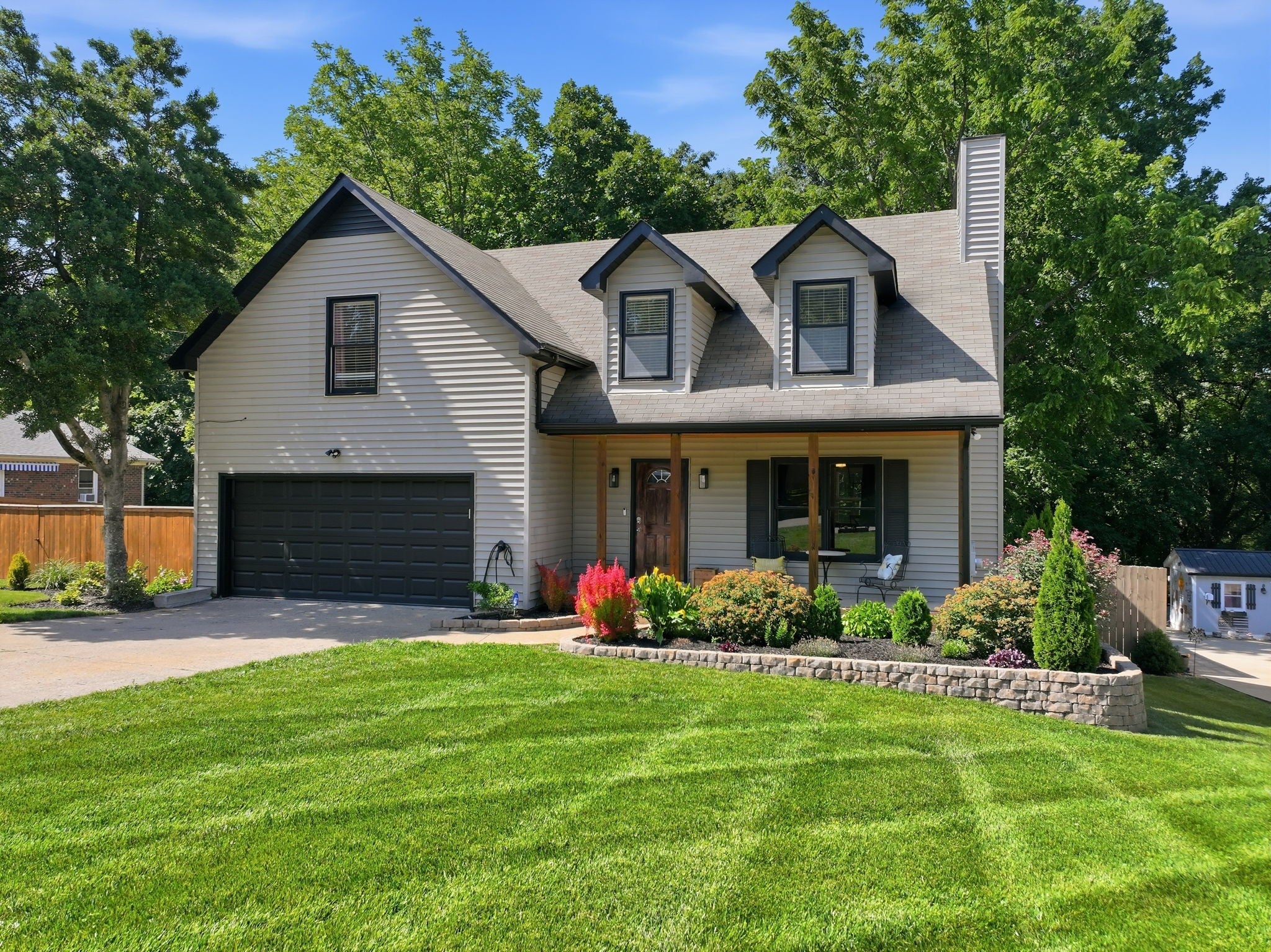 1348 Marymont Dr