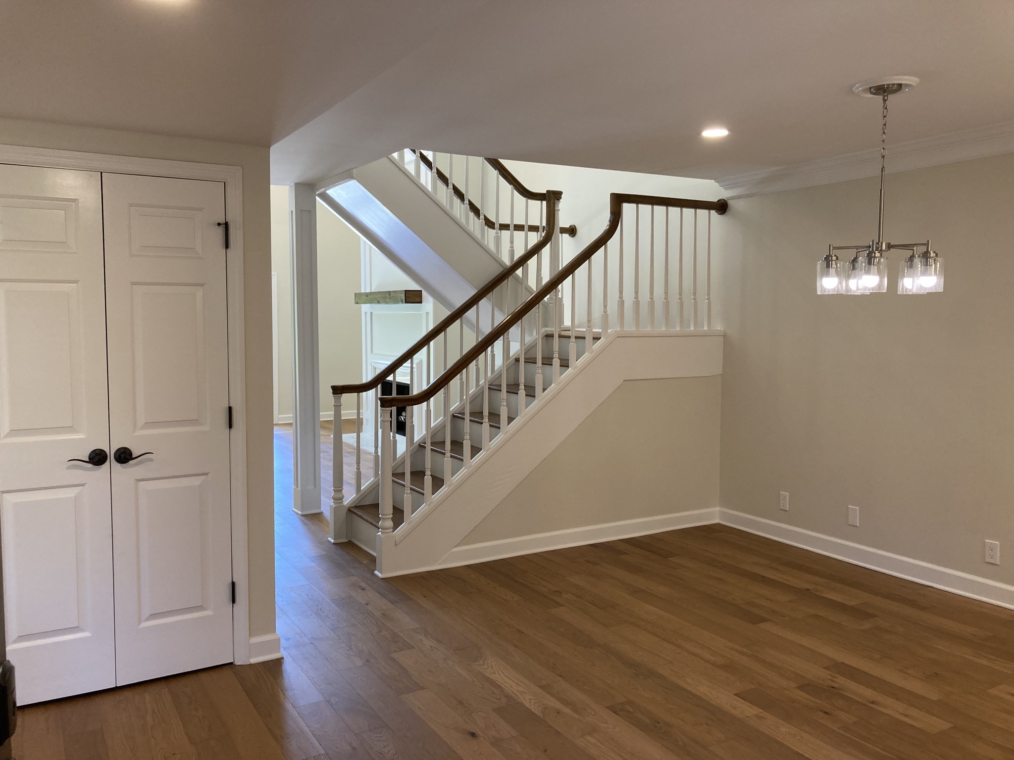 401 Bowling Avenue 15