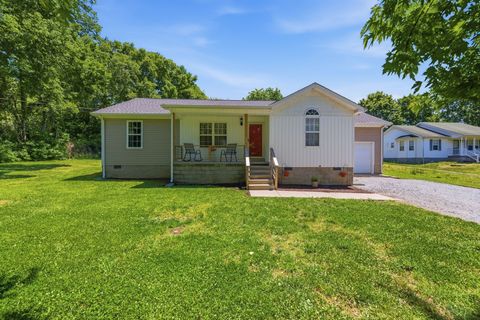 Photo of 442 Sondra Dr, Smyrna, TN 37167 (MLS # 3215052)