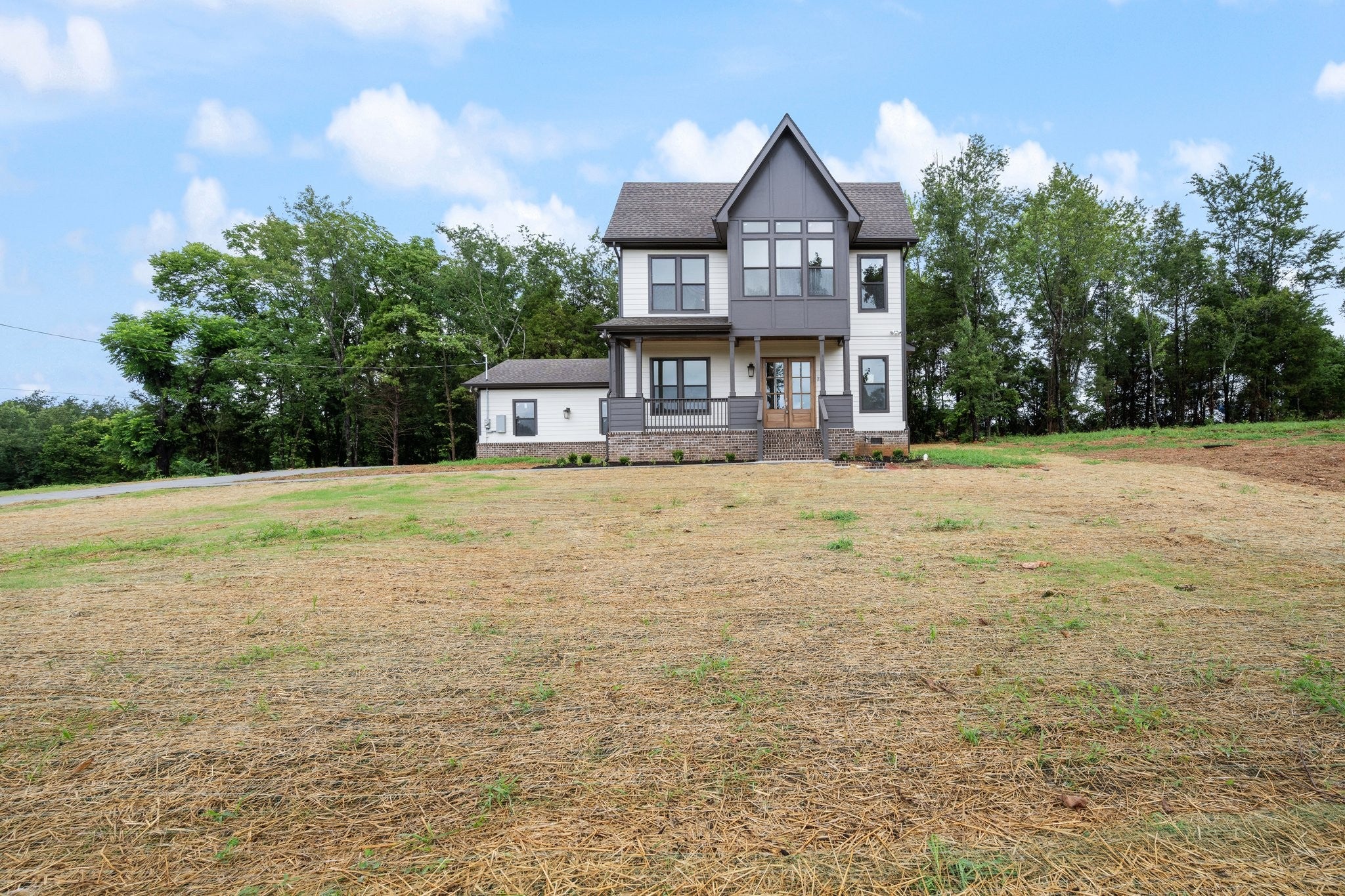 2731 Cave Springs Rd