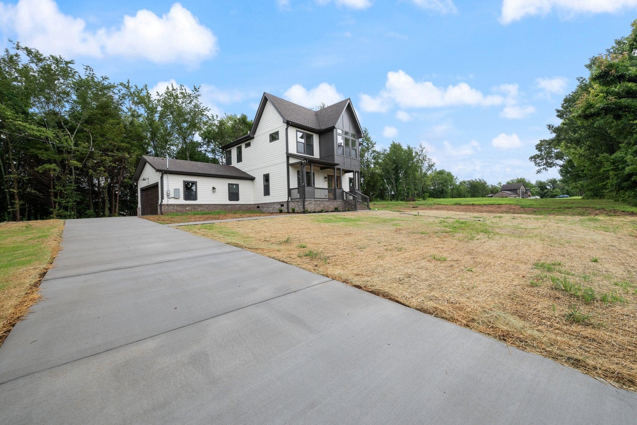 2731 Cave Springs Rd