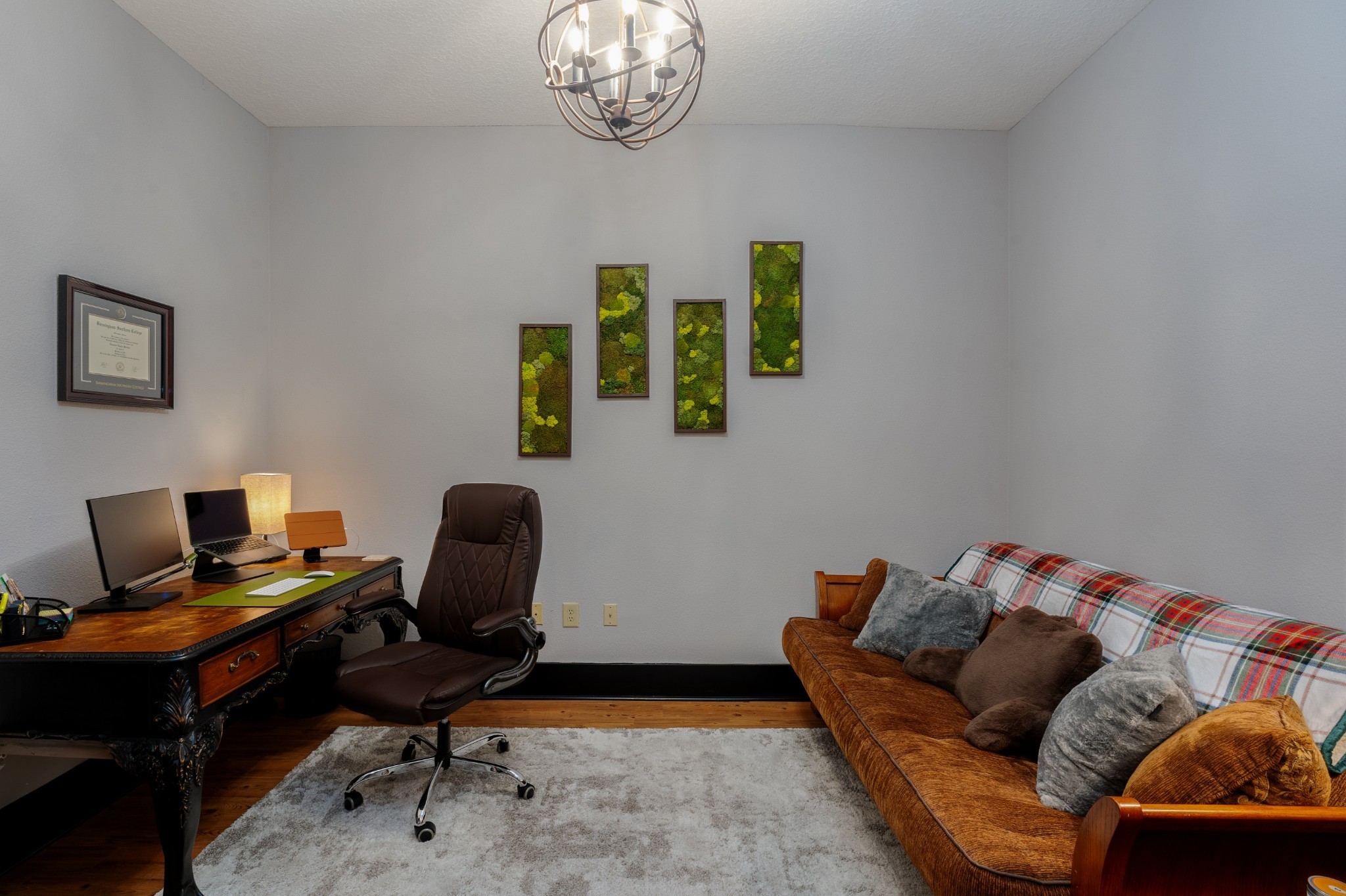 2600 Hillsboro Pike 303