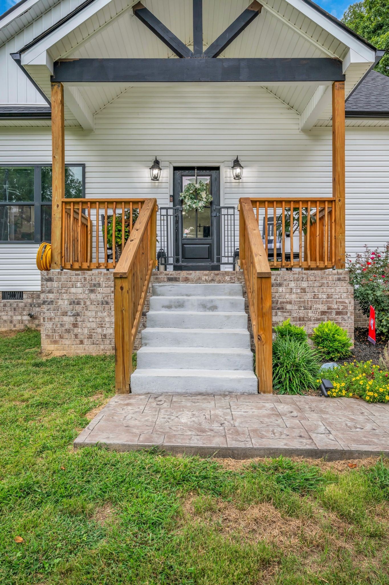 330 Kaiser Rd