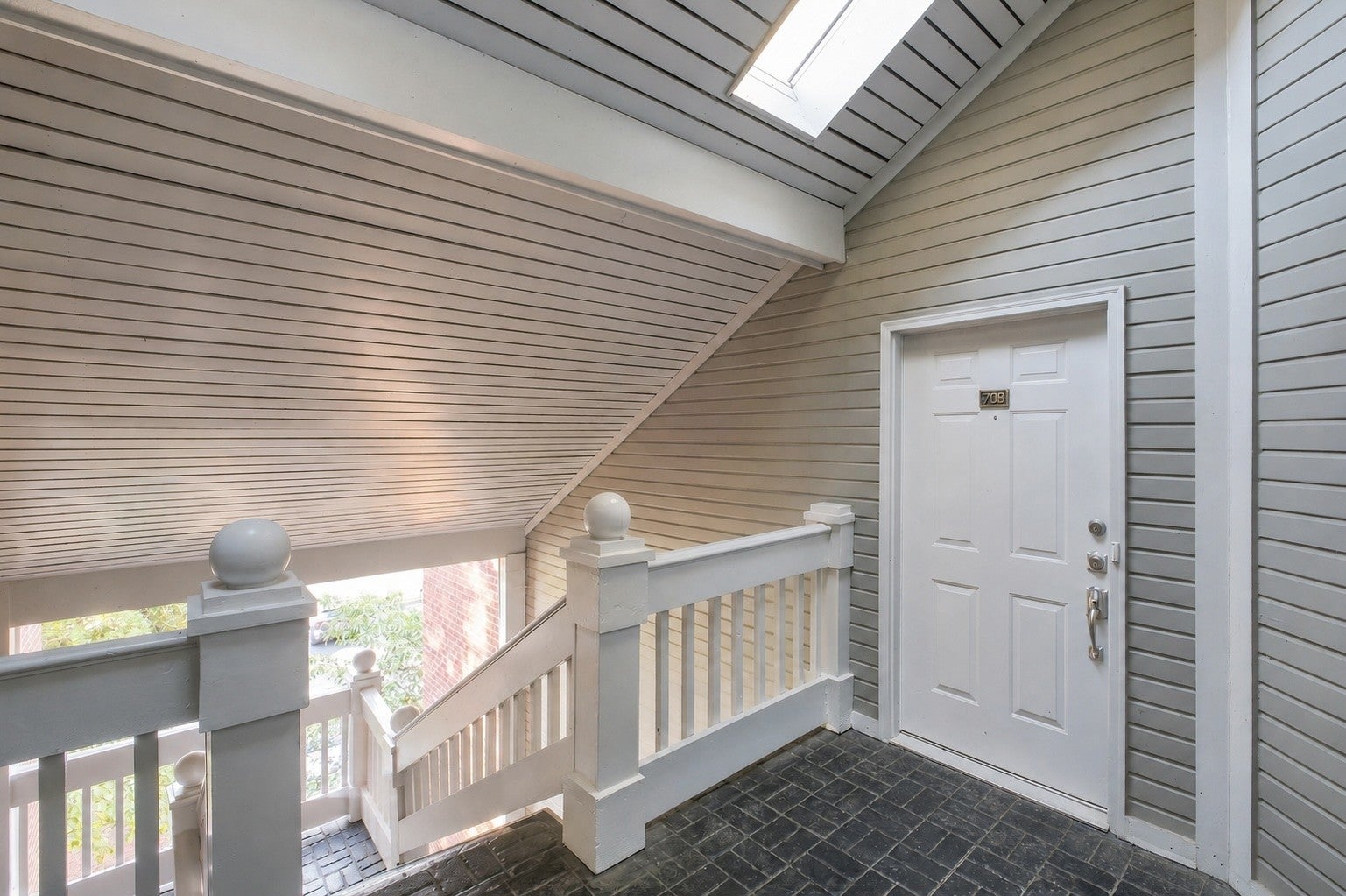 708 Arkland Pl