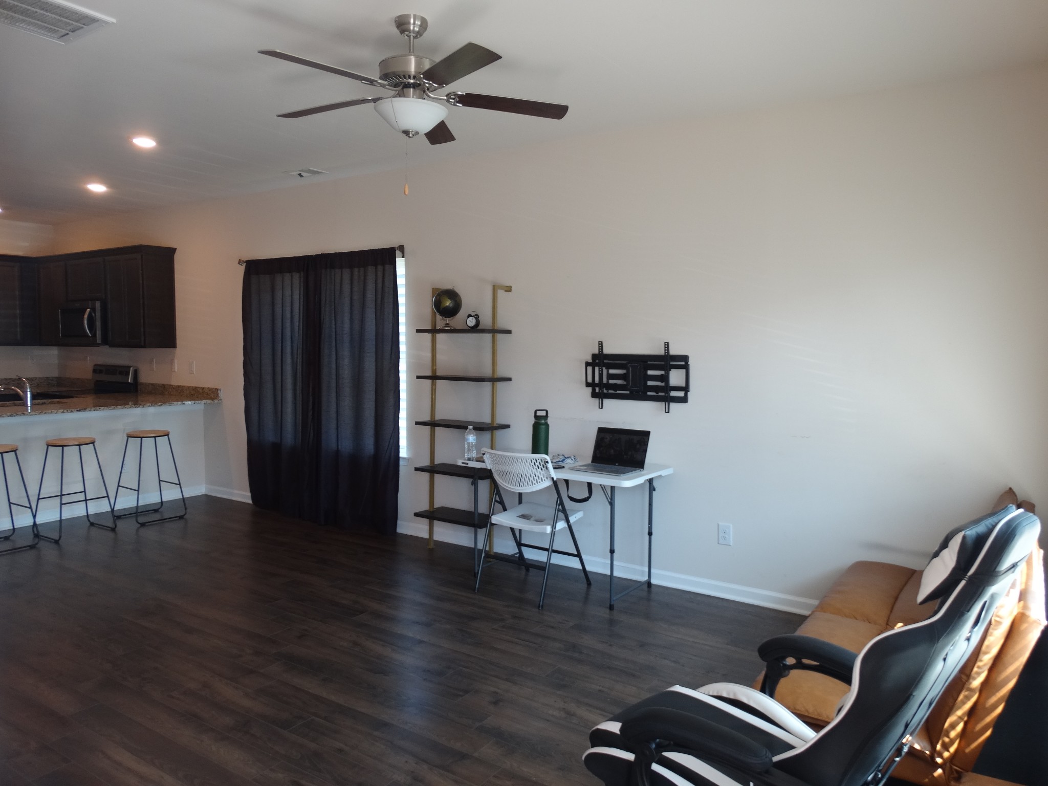 4053 Cody Dr