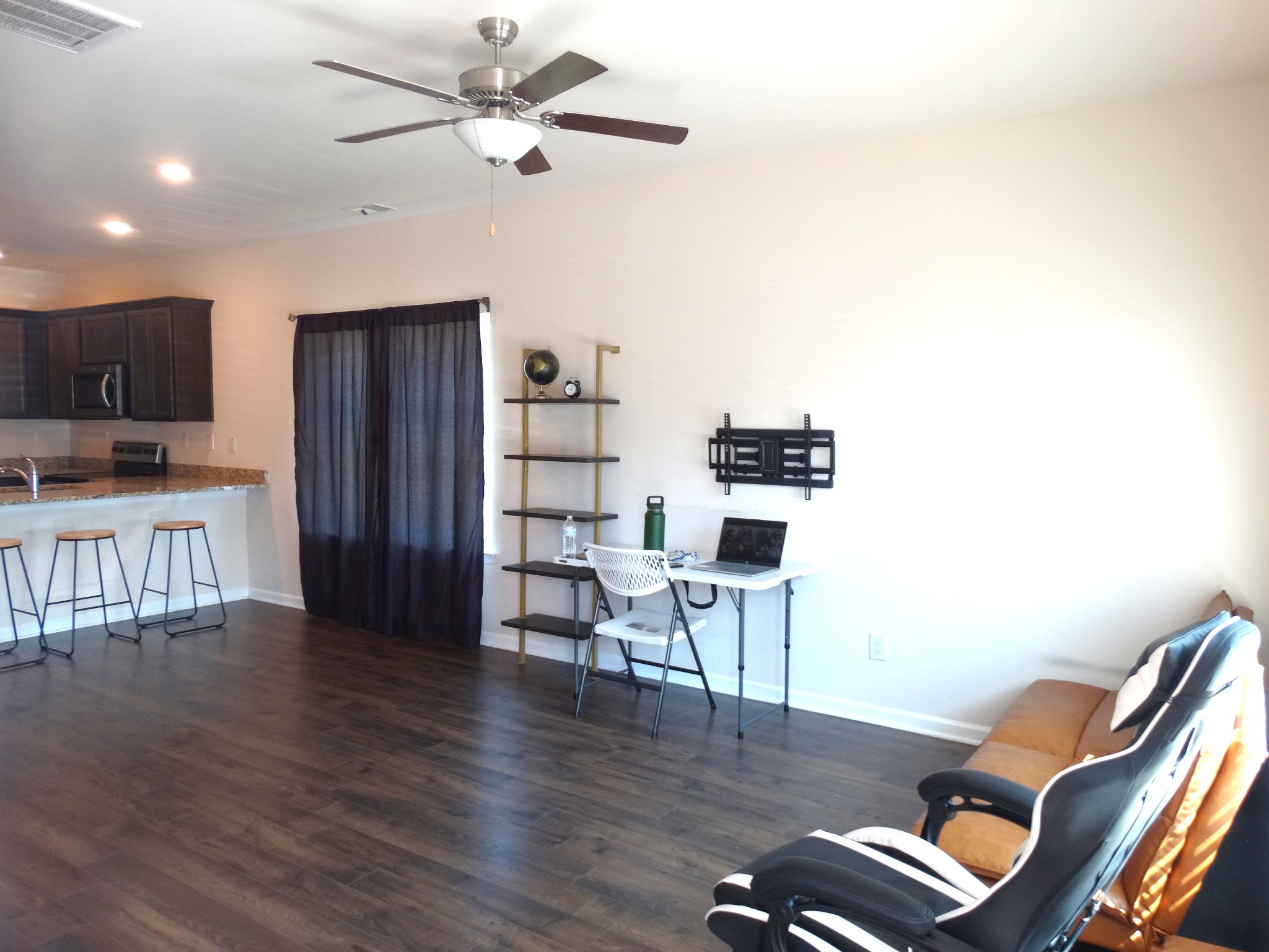 4053 Cody Dr