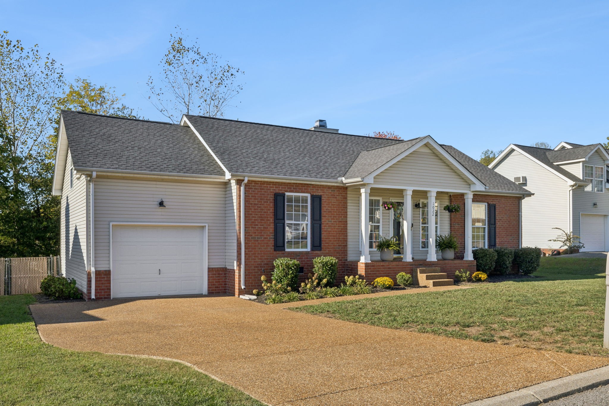 1022 Woodland Dr
