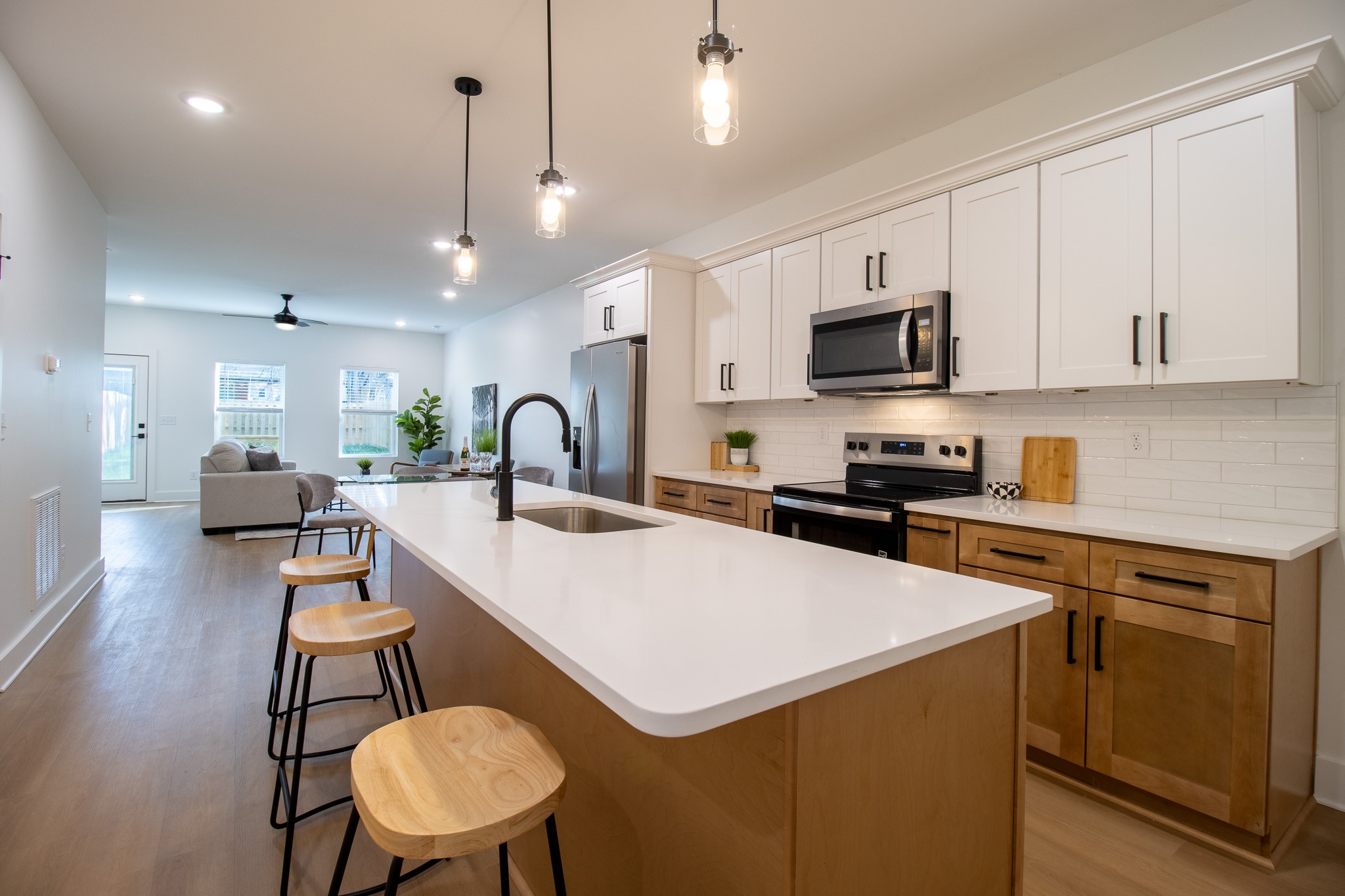 4028 University Ave B