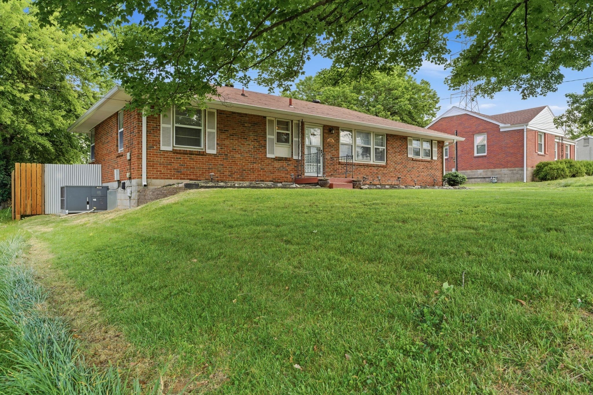 2636 Woodberry Dr