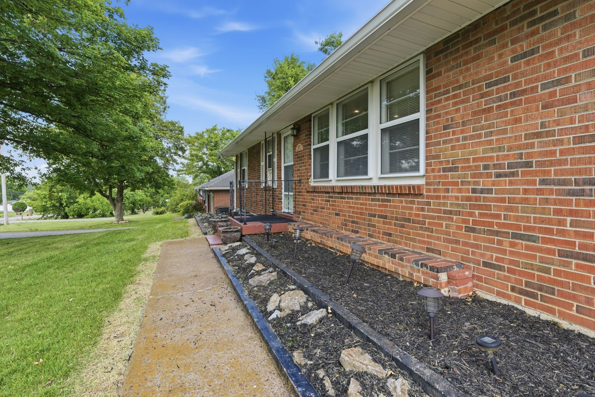 2636 Woodberry Dr