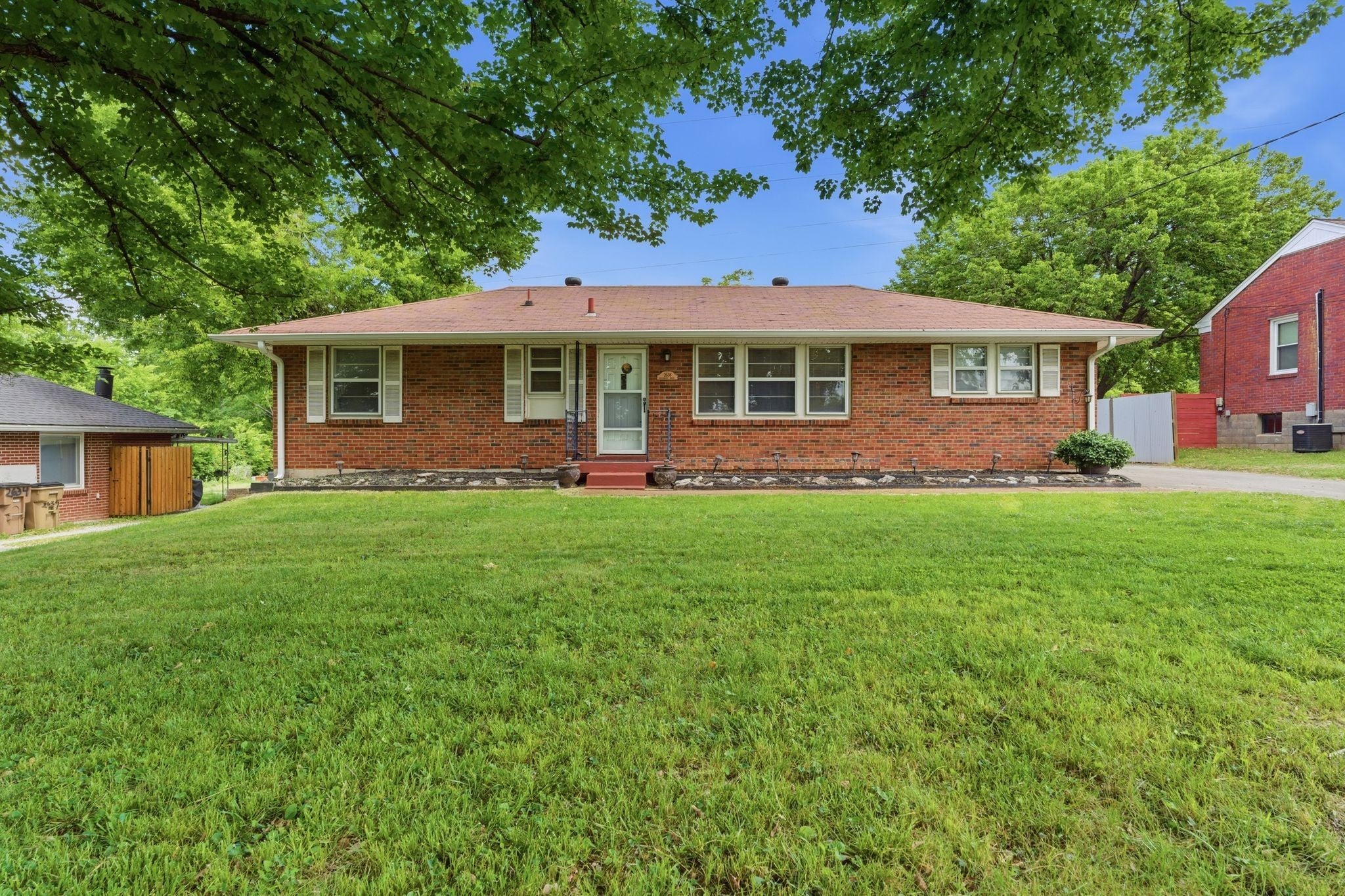 3-bed listing at 2636 Woodberry Dr, Nashville