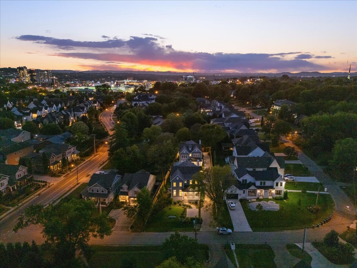 1707 Hillmont Dr